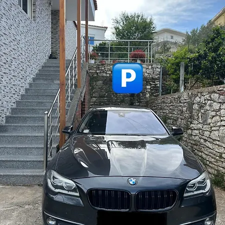 Muar Villa Sarandë