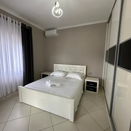 Muar Villa Sarandë