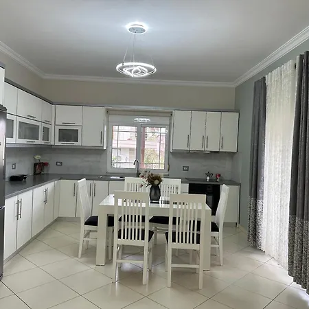 Villa Muar Sarandë