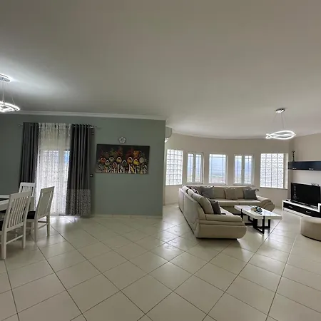 Villa Muar Sarandë
